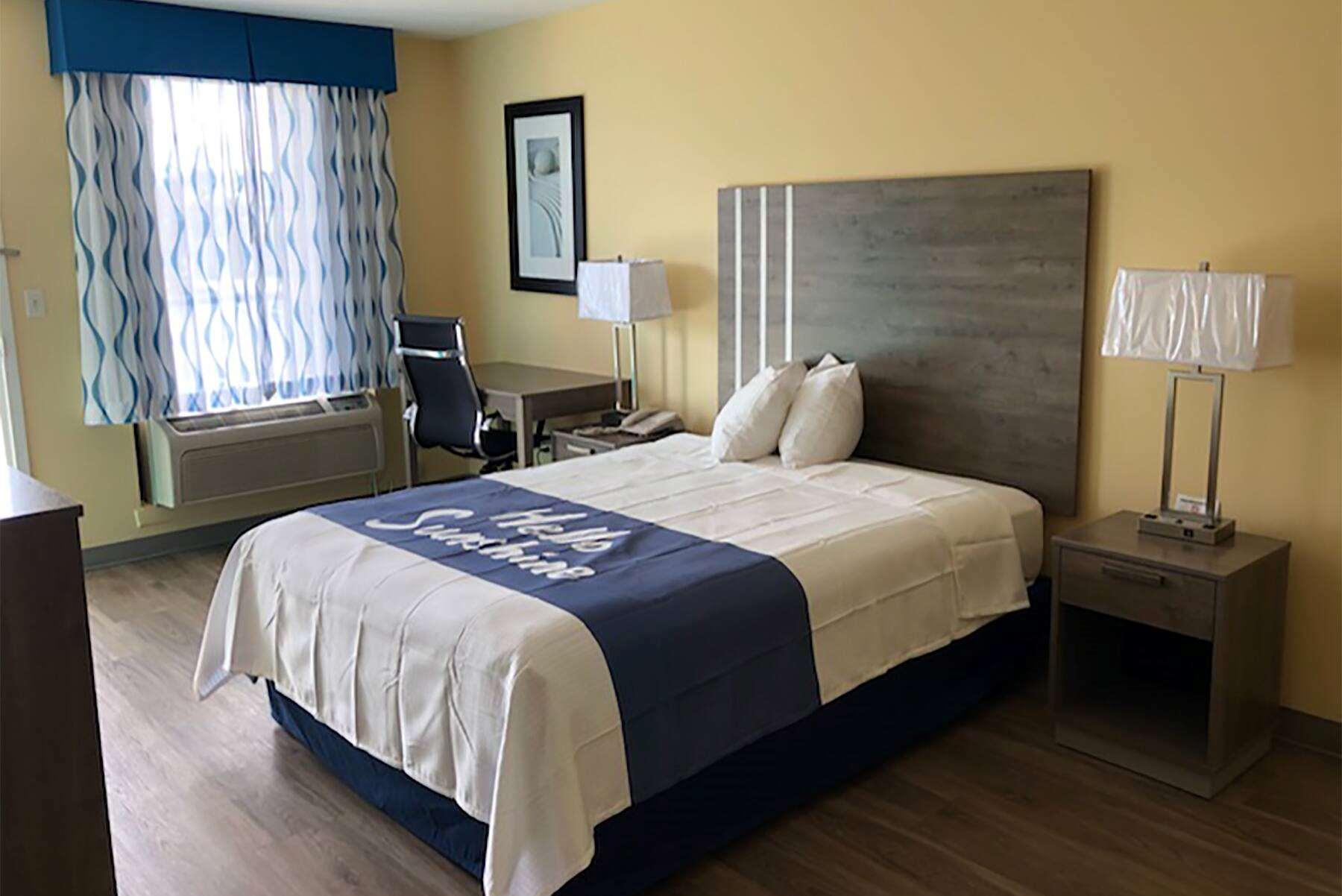 Days Inn By Wyndham Cape Carteret Near Emerald Isle المظهر الخارجي الصورة